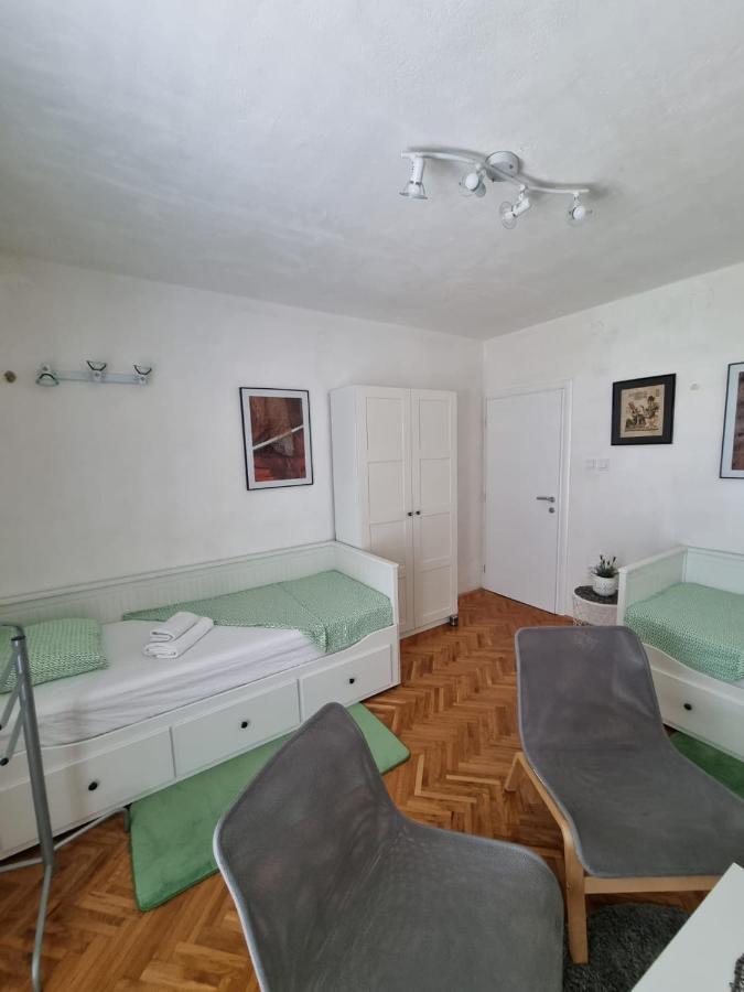 Apartment Mastrinka By The Sea -10M Trogir Luaran gambar
