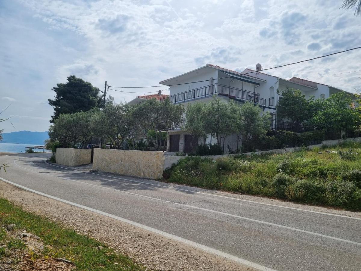 Apartment Mastrinka By The Sea -10M Trogir Luaran gambar